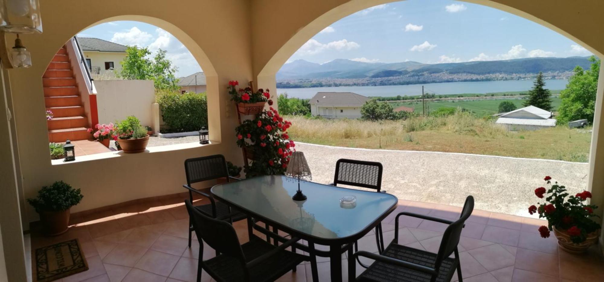 House With View In Amfithea Apartment Ioannina Ngoại thất bức ảnh